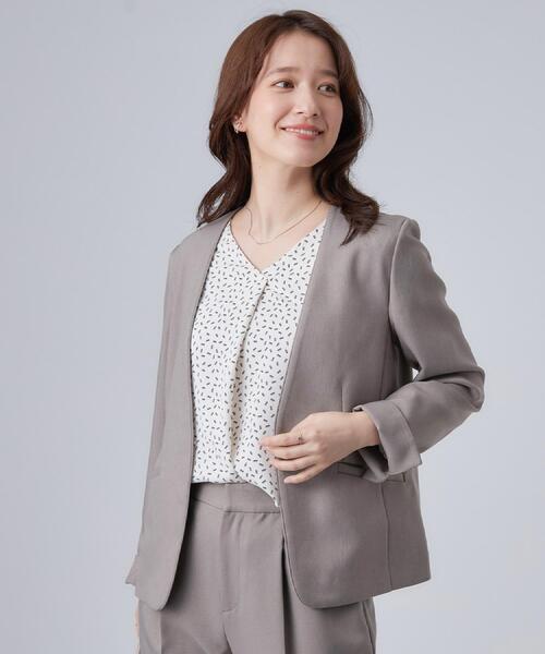 SHOO・LA・RUE(シューラルー)の「【セットアップ可/通勤/洗濯機可/SS-LL】女性らしく決まる カラーレスジャケット(ノーカラージャケット・レディース・ネイビー/ブラウン系その他・03/04/10/01/02)」の6枚目の写真