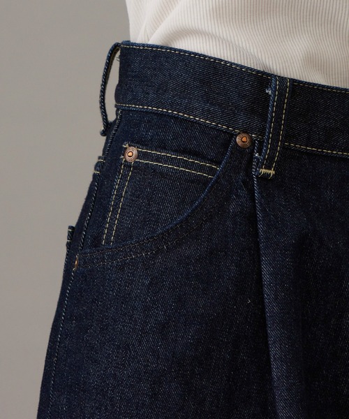 Lee(リー)の「Lee【101 101周年記念特別モデル】ANNIVERSARY 101 ICONIC SUPER WIDE TUCK PANTS セットアップ可(デニムパンツ・レディース・インディゴブルー・X-SMALL/MEDIUM/SMALL)」の10枚目の写真