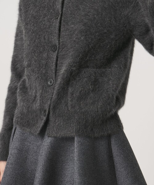 UNITED ARROWS（ユナイテッドアローズ）の「フォックスカシミヤ ポロカーディガン（カーディガン/ボレロ・レディース・ダークグレー/オフホワイト/レッド・FREE）」の7枚目の写真