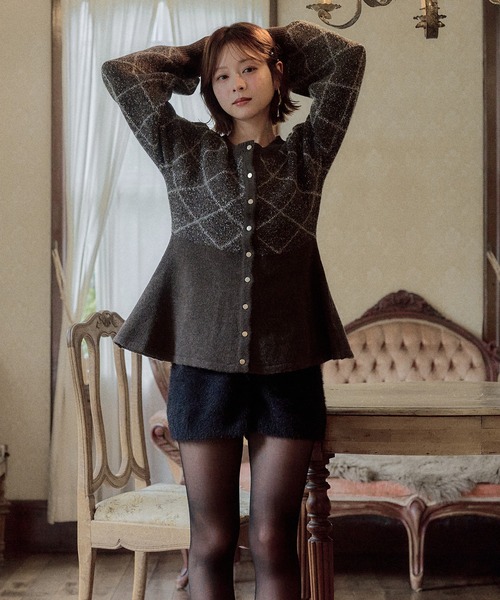 mideal(マイディール)の「argyle pattern peplum knit / アーガイルペプラムニット(ニット/セーター・レディース・ボルドー/ネイビー/ダークブラウン/ブラウン/グレー・FREE)」の17枚目の写真