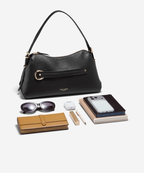 COLE HAAN（コールハーン）の「ビビアン ショルダー バッグ womens（ショルダーバッグ・レディース・ブラック・OSFA）」の5枚目の写真