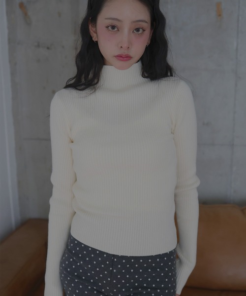 Mili affinity(ミリアフィニティー)の「カシミヤタッチリブハイネックニット(ニット/セーター・レディース・杢グレー/ボルドー/ネイビー/ブラック/アイボリー・FREE)」の18枚目の写真