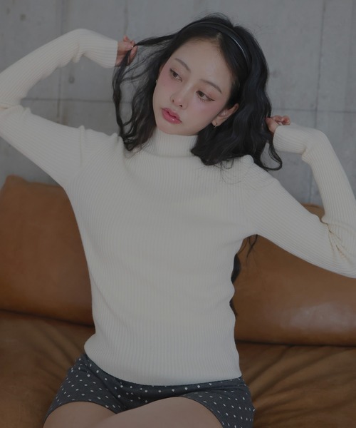 Mili affinity(ミリアフィニティー)の「カシミヤタッチリブハイネックニット(ニット/セーター・レディース・杢グレー/ボルドー/ネイビー/ブラック/アイボリー・FREE)」の22枚目の写真