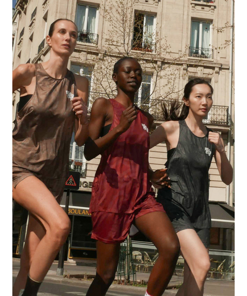 MENASOO（ミナス）の「Unisex Pace Trace Singlet_Red（Tシャツ/カットソー・レディース・レッド・S/L）」の4枚目の写真