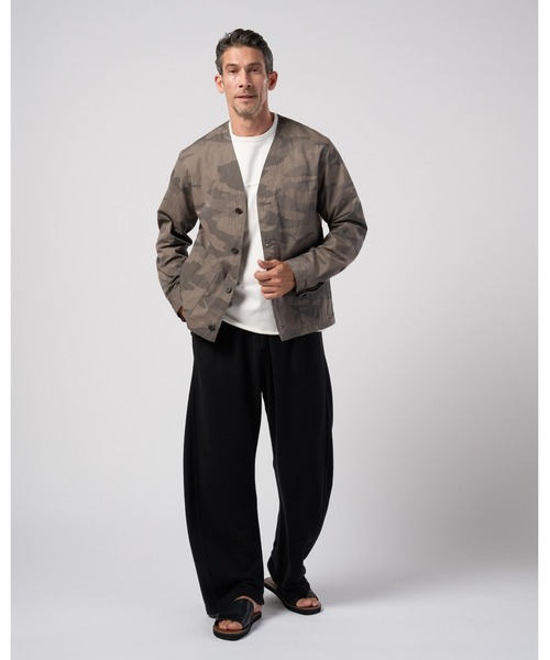 wjk(ダヴルジェイケイ)の「utility light coverall jacket(ノーカラージャケット・メンズ・ブラック/カーキ/グレー系カモフラージュ・X-LARGE/LARGE/MEDIUM/SMALL)」の5枚目の写真