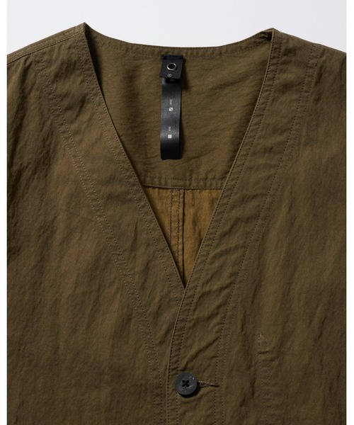 wjk(ダヴルジェイケイ)の「utility light coverall jacket(ノーカラージャケット・メンズ・ブラック/カーキ/グレー系カモフラージュ・X-LARGE/LARGE/MEDIUM/SMALL)」の11枚目の写真