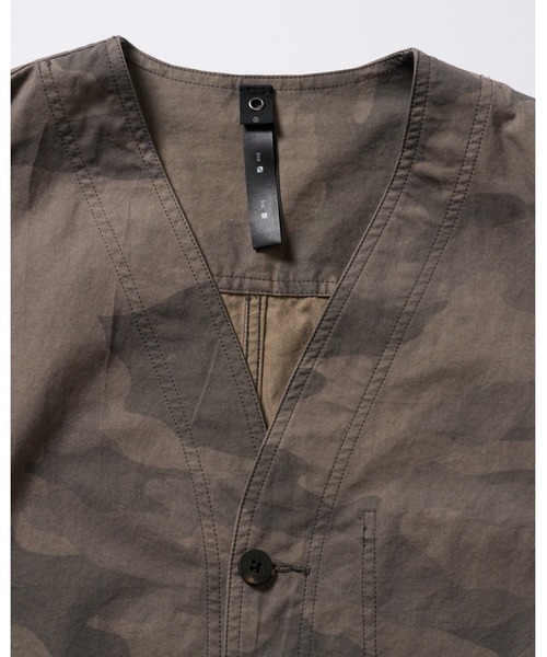 wjk(ダヴルジェイケイ)の「utility light coverall jacket(ノーカラージャケット・メンズ・ブラック/カーキ/グレー系カモフラージュ・X-LARGE/LARGE/MEDIUM/SMALL)」の15枚目の写真