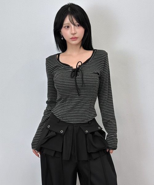FOLLOWIN(フォロウィン)の「ボーダーレースアップスリムトップス(Tシャツ/カットソー・レディース・チャコールグレー/ブラウン・FREE)」の11枚目の写真