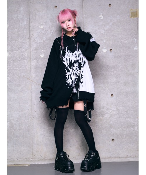 Amilige(アミリージュ)の「ハートクロスバイカラーZIPニット(ニット/セーター・レディース・ブラック×レッド/ブラック×パープル/ブラック×ホワイト・FREE)」の9枚目の写真