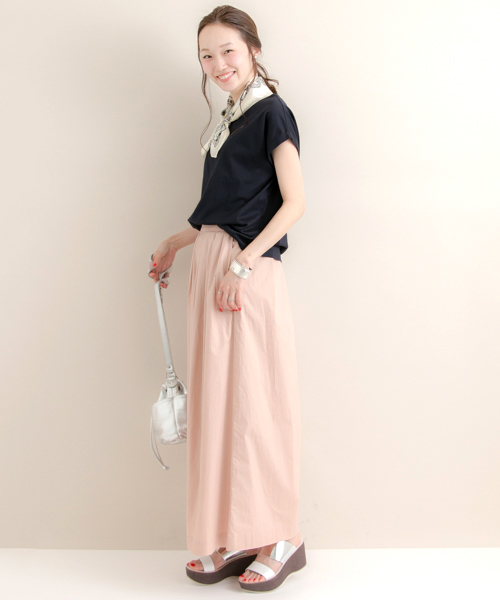 URBAN RESEARCH（アーバンリサーチ）の「UR ペルビアンTシャツ（Tシャツ/カットソー・レディース・ホワイト/レンガ/ベージュ/ネイビー/ブラック・FREE）」の9枚目の写真