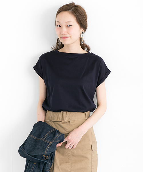 URBAN RESEARCH（アーバンリサーチ）の「UR ペルビアンTシャツ（Tシャツ/カットソー・レディース・ホワイト/レンガ/ベージュ/ネイビー/ブラック・FREE）」の21枚目の写真