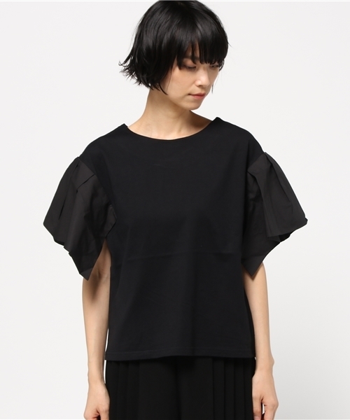CLANE(クラネ)の「TUCK SLEEVE TOPS(Tシャツ/カットソー・レディース・ホワイト/ブラック・1/2)」の7枚目の写真