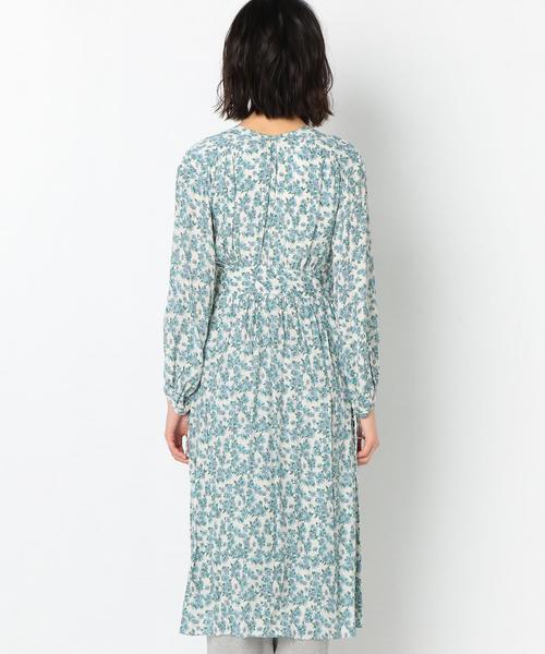 Another Edition（アナザーエディション）の「フラワープリントワンピ－ス（ワンピース・レディース・オフホワイト/ネイビー・FREE）」の3枚目の写真