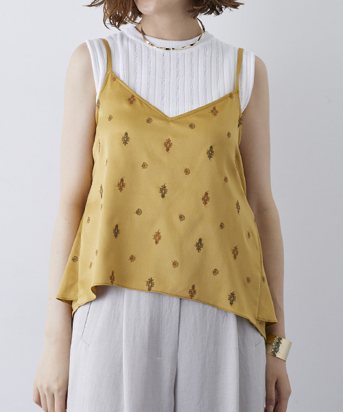 STUDIOUS（ステュディオス）の「【STUDIOUS】小紋モチーフキャミソール（キャミソール・レディース・マスタード/ブラック・FREE）」の6枚目の写真