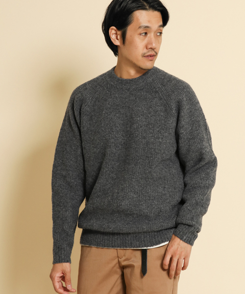 URBAN RESEARCH DOORS(アーバンリサーチドアーズ)の「FORK&SPOON HANAクルーネックニット(ニット/セーター・メンズ・グレー/ネイビー/ロイヤルブルー/グリーン/レッド/オフホワイト・4/5)」の1枚目の写真