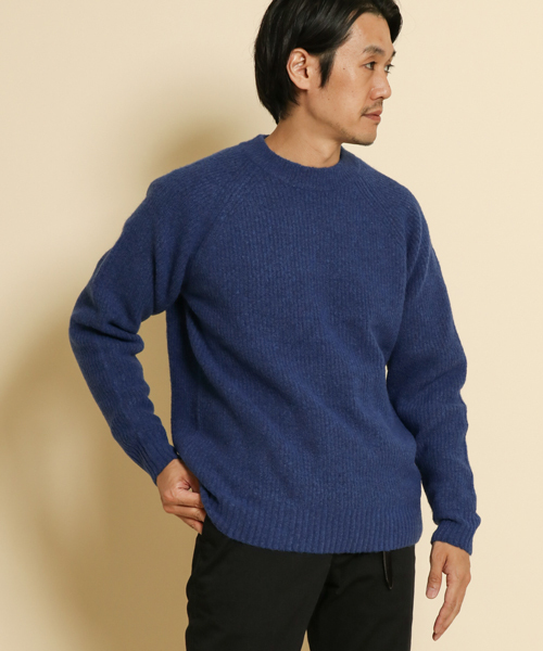 URBAN RESEARCH DOORS(アーバンリサーチドアーズ)の「FORK&SPOON HANAクルーネックニット(ニット/セーター・メンズ・グレー/ネイビー/ロイヤルブルー/グリーン/レッド/オフホワイト・4/5)」の5枚目の写真