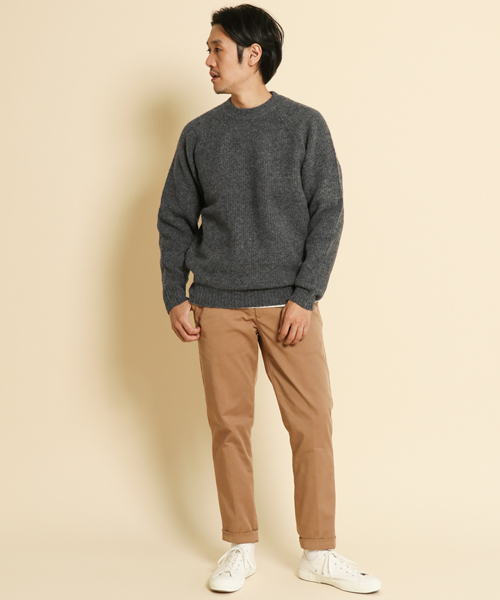 URBAN RESEARCH DOORS(アーバンリサーチドアーズ)の「FORK&SPOON HANAクルーネックニット(ニット/セーター・メンズ・グレー/ネイビー/ロイヤルブルー/グリーン/レッド/オフホワイト・4/5)」の9枚目の写真
