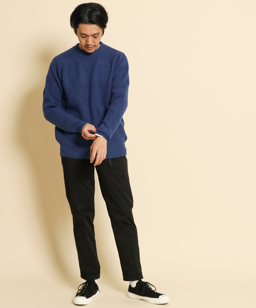 URBAN RESEARCH DOORS(アーバンリサーチドアーズ)の「FORK&SPOON HANAクルーネックニット(ニット/セーター・メンズ・グレー/ネイビー/ロイヤルブルー/グリーン/レッド/オフホワイト・4/5)」の11枚目の写真