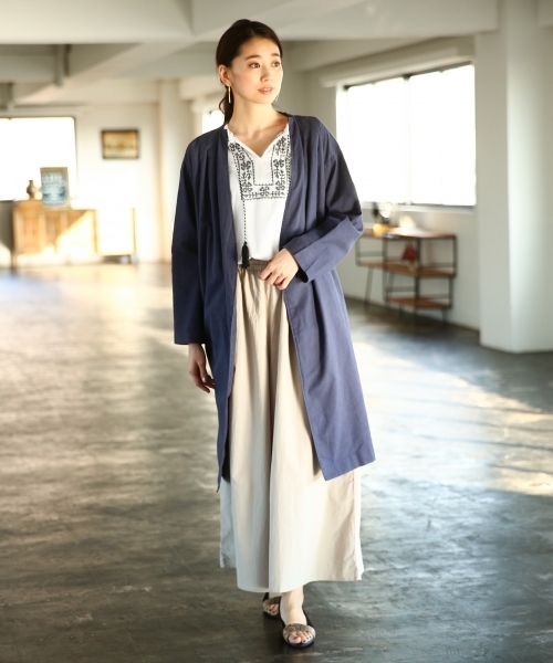 LEPSIM（レプシィム）の「タッセルツキシシュウブラウス7S　779678（シャツ/ブラウス・レディース・ブラック/オフホワイト/ブルー・FREE）」の7枚目の写真