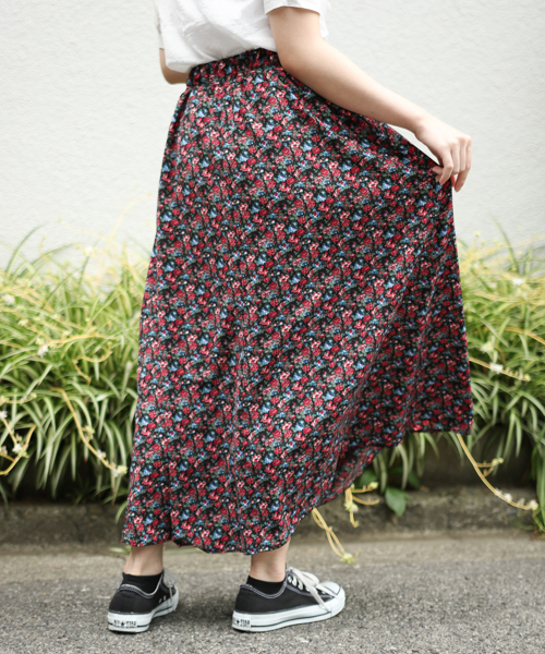 apres jour（アプレジュール）の「ヴィンテージフラワーフレアスカート【ZOZOTOWN限定アイテム】（スカート・レディース・レッド系その他/ダークブラウン・フリー）」の4枚目の写真