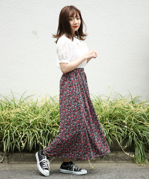 apres jour（アプレジュール）の「ヴィンテージフラワーフレアスカート【ZOZOTOWN限定アイテム】（スカート・レディース・レッド系その他/ダークブラウン・フリー）」の8枚目の写真