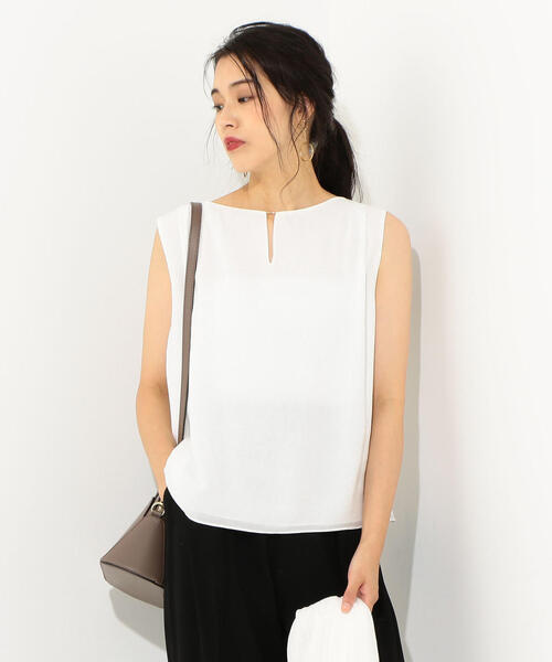 Jewel Changes（ジュエルチェンジズ）の「●JOC バックメタルノースリーブ インナーツイン / ツインニット / ツインカーデ（カーディガン/ボレロ・レディース・ピンク/オフホワイト/ダークグリーン/ブラック・FREE）」の2枚目の写真