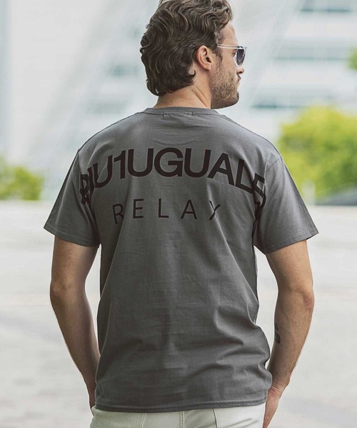 1PIU1UGUALE3  RELAX （ウノピゥウノウグァーレトレ リラックス）の「1PIU1UGUALE3 RELAX(ウノピゥウノウグァーレトレ リラックス)バックロゴプリントTシャツ（Tシャツ/カットソー・メンズ・ホワイト/ブラック/ブルー/パープル/ダークグリーン/ライトブルー/チャコールグレー/ピンク/ネイビー・SMALL/MEDIUM/LARGE/X-LARGE/XX-LARGE）」の3枚目の写真