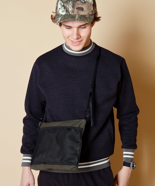 BURLAP OUTFITTER(バーラップアウトフィッター)の「SACOCHE/ サコッシュ(ショルダーバッグ・メンズ・ブラック/グリーン系その他/レッド/ベージュ系その他/ホワイト/カーキブラウン/ブルー系その他/オレンジ/クリア・ONE SIZE)」の6枚目の写真