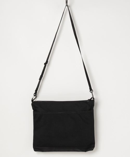 BURLAP OUTFITTER(バーラップアウトフィッター)の「SACOCHE/ サコッシュ(ショルダーバッグ・メンズ・ブラック/グリーン系その他/レッド/ベージュ系その他/ホワイト/カーキブラウン/ブルー系その他/オレンジ/クリア・ONE SIZE)」の17枚目の写真