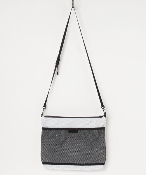 BURLAP OUTFITTER(バーラップアウトフィッター)の「SACOCHE/ サコッシュ(ショルダーバッグ・メンズ・ブラック/グリーン系その他/レッド/ベージュ系その他/ホワイト/カーキブラウン/ブルー系その他/オレンジ/クリア・ONE SIZE)」の20枚目の写真