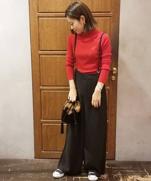 YECCA VECCA（イェッカヴェッカ）の「・サス付きワイドパンツ（その他パンツ・レディース・ブラック・FREE）」の4枚目の写真