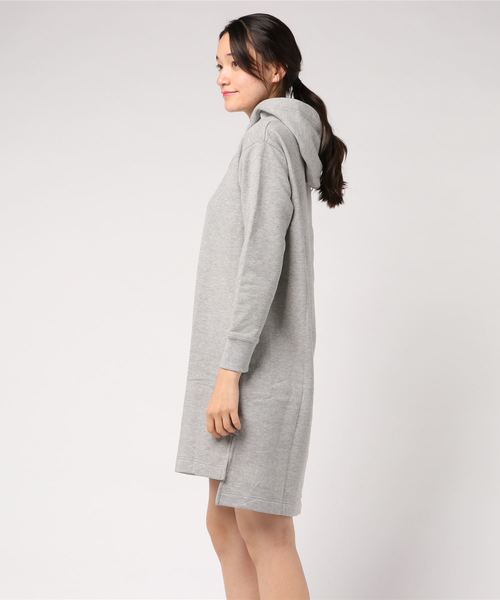 Petit Honfleur（プチオンフルール）の「裏起毛フードワンピース（ワンピース・レディース・グレー/チャコールグレー/サックスブルー・M size/L size）」の4枚目の写真