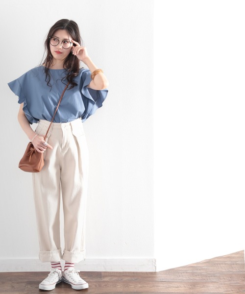 さらり、綿100%。大人の袖フレアフレンチブラウス