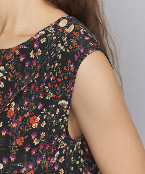 BEAUTY&YOUTH UNITED ARROWS（ビューティーアンドユースユナイテッドアローズ）の「＜BRISEMY＞フラワープリントノースリーブブラウス（シャツ/ブラウス・レディース・ネイビー・38）」の8枚目の写真