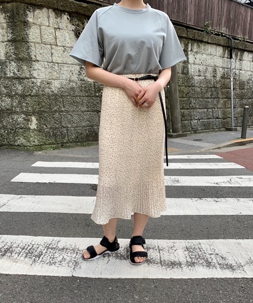 Culture Medium（カルチャーミディアム）の「ミニ裏毛ラグランプルオーバー（その他トップス・レディース・ホワイト/モカ/ブラック/サックスブルー・FREE）」の4枚目の写真