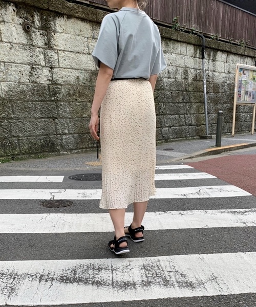 Culture Medium（カルチャーミディアム）の「ミニ裏毛ラグランプルオーバー（その他トップス・レディース・ホワイト/モカ/ブラック/サックスブルー・FREE）」の9枚目の写真
