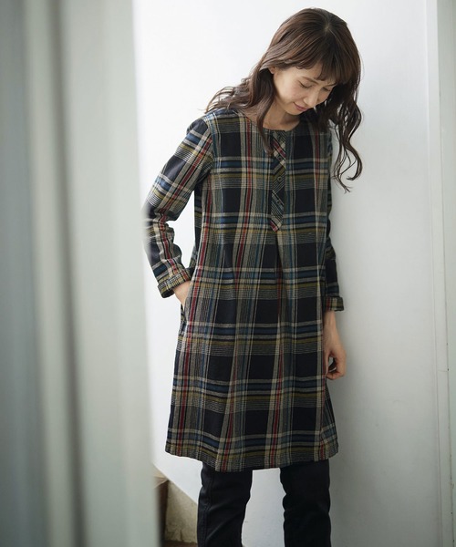 Sunny clouds(サニークラウズ)の「サニークラウズ 気さくなチェックワンピース〈レディース〉(ワンピース・レディース・ネイビー/ダークネイビー・MEDIUM/LARGE/X-LARGE/XX-LARGE/NM)」の8枚目の写真