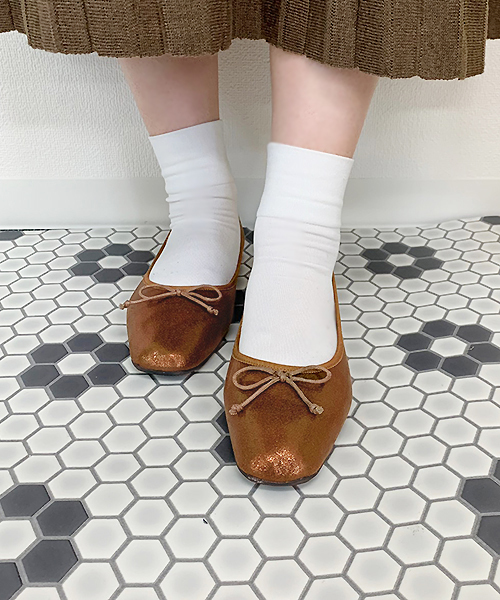 apres jour（アプレジュール）の「バレエシューズ【ZOZOTOWN限定アイテム】（パンプス・レディース・ブラック/ゴールド/その他/ライトブラウン/ボルドー・SMALL/MEDIUM/LARGE/X-LARGE）」の5枚目の写真