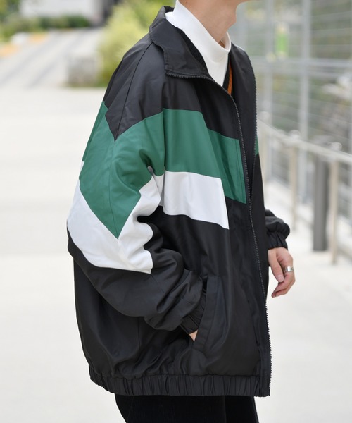 kutir(クティール)の「裏フリースナイロンジャケット(ブルゾン・メンズ・ブラック/ネイビー・LARGE/MEDIUM)」の13枚目の写真