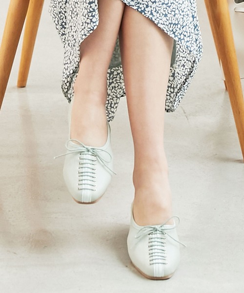 KOBE LETTUCE（コウベレタス）の「レースアップギャザーフラットパンプス（パンプス・レディース・ホワイト/ブラック/その他/シルバー/ミント・L/S/M/LL）」の4枚目の写真