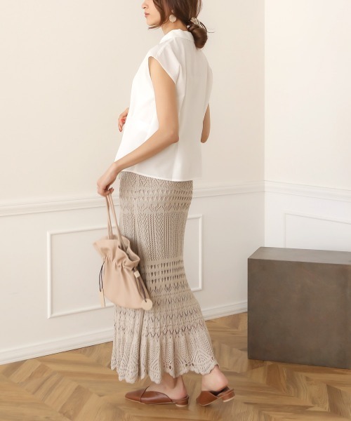 Bab（バブ）の「【WEB限定】フレンチスリーブオープンカラーブラウス（シャツ/ブラウス・レディース・ブラック/オフホワイト/ライトグリーン・38）」の7枚目の写真