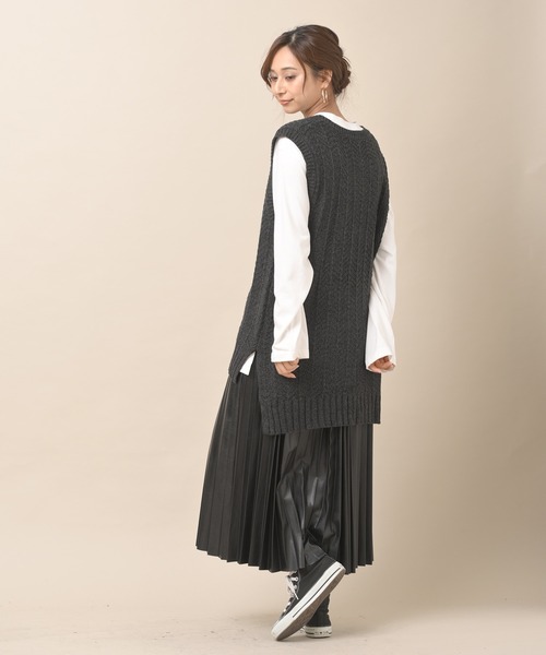 rps（アールピーエス）の「柄編みＶネックニットベスト（ベスト・レディース・チャコールグレー/モカ/ベージュ系その他・M）」の6枚目の写真