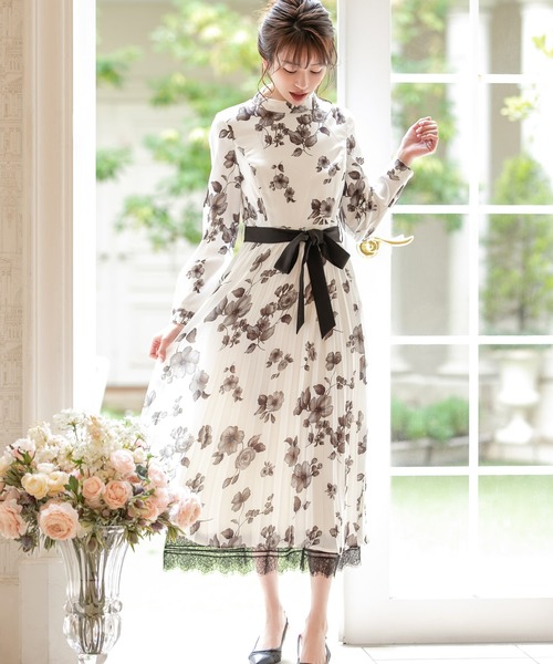 花柄プリーツワンピース ワンピース Emiriawiz エミリアウィズ のファッション通販 Zozotown