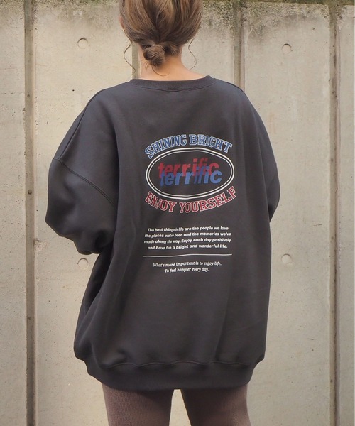 tiptop（ティップトップ）の「2020AW オーバルロゴ裏起毛ビッグスウェット（スウェット・レディース・パープル/ブルー/アイボリー/スミクロ/オフホワイト/ブラック/ダークグリーン・FREE）」の3枚目の写真