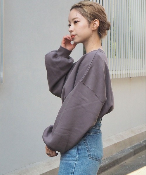 tiptop（ティップトップ）の「2020AW オーバルロゴ裏起毛ビッグスウェット（スウェット・レディース・パープル/ブルー/アイボリー/スミクロ/オフホワイト/ブラック/ダークグリーン・FREE）」の19枚目の写真