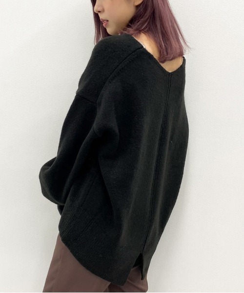 apres jour mignon(アプレジュールミニョン)の「バックアイレットVネックニット【ZOZOTOWN限定アイテム】(ニット/セーター・レディース・ブラック/カーキ/アイボリー/ライトベージュ・X-LARGE/フリー)」の16枚目の写真
