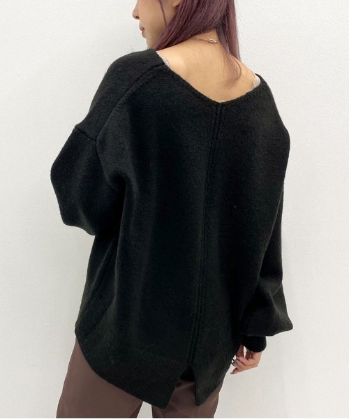apres jour mignon(アプレジュールミニョン)の「バックアイレットVネックニット【ZOZOTOWN限定アイテム】(ニット/セーター・レディース・ブラック/カーキ/アイボリー/ライトベージュ・X-LARGE/フリー)」の17枚目の写真