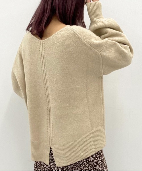 apres jour mignon(アプレジュールミニョン)の「バックアイレットVネックニット【ZOZOTOWN限定アイテム】(ニット/セーター・レディース・ブラック/カーキ/アイボリー/ライトベージュ・X-LARGE/フリー)」の21枚目の写真