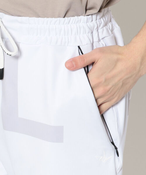 1piu1uguale3 RELAX（ウノピュウノウグァーレトレリラックス）の「1PIU1UGUALE3 RELAX/ウノピゥ ウノ ウグァーレ トレ リラックス/ラッシュガードハーフパンツ（ラッシュガード・メンズ・ホワイト/ブラック・SMALL/MEDIUM/LARGE/X-LARGE）」の8枚目の写真