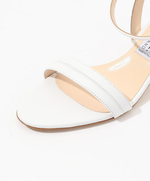 TOMORROWLAND （トゥモローランド）の「【別注】NEBULONIE×TOMORROWLAND ダブルバンドアンクルストラップサンダル（サンダル・レディース・ホワイト・35.5/36.5/37.5）」の3枚目の写真